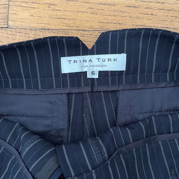 Trina Turk Pinstripe Blazer & Shorts Suit Set Made in USA Size 8 6 - Picture 15 of 16